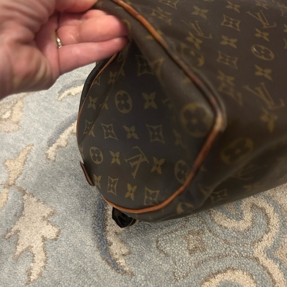 Louis Vuitton Monogram Canvas large Speedy purse - Not included on sale. - Picture 14 of 16